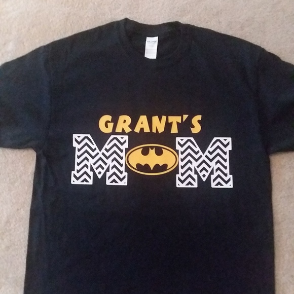 Batman Personalized Family Birthday Shirt Set of 4 - Picture 4 of 7